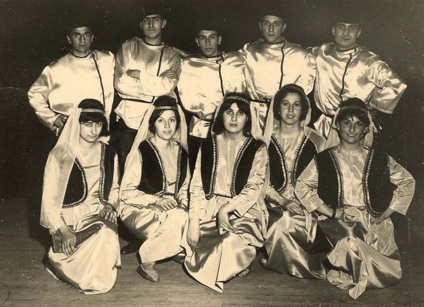 La troupe mixte en 1962