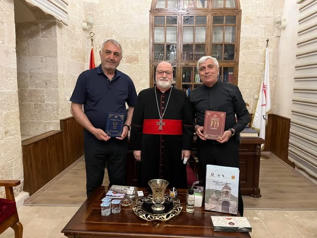 Azerbaïdjan : religion, œcuménisme et dialogue inter-religieux sous haute surveillance 7 Mobili et les syriaques