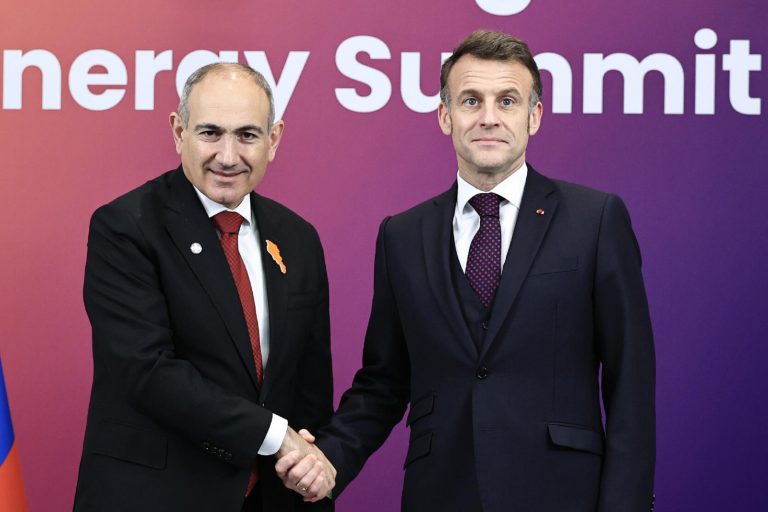 Փաշ-Մաքրոն հանդիպում