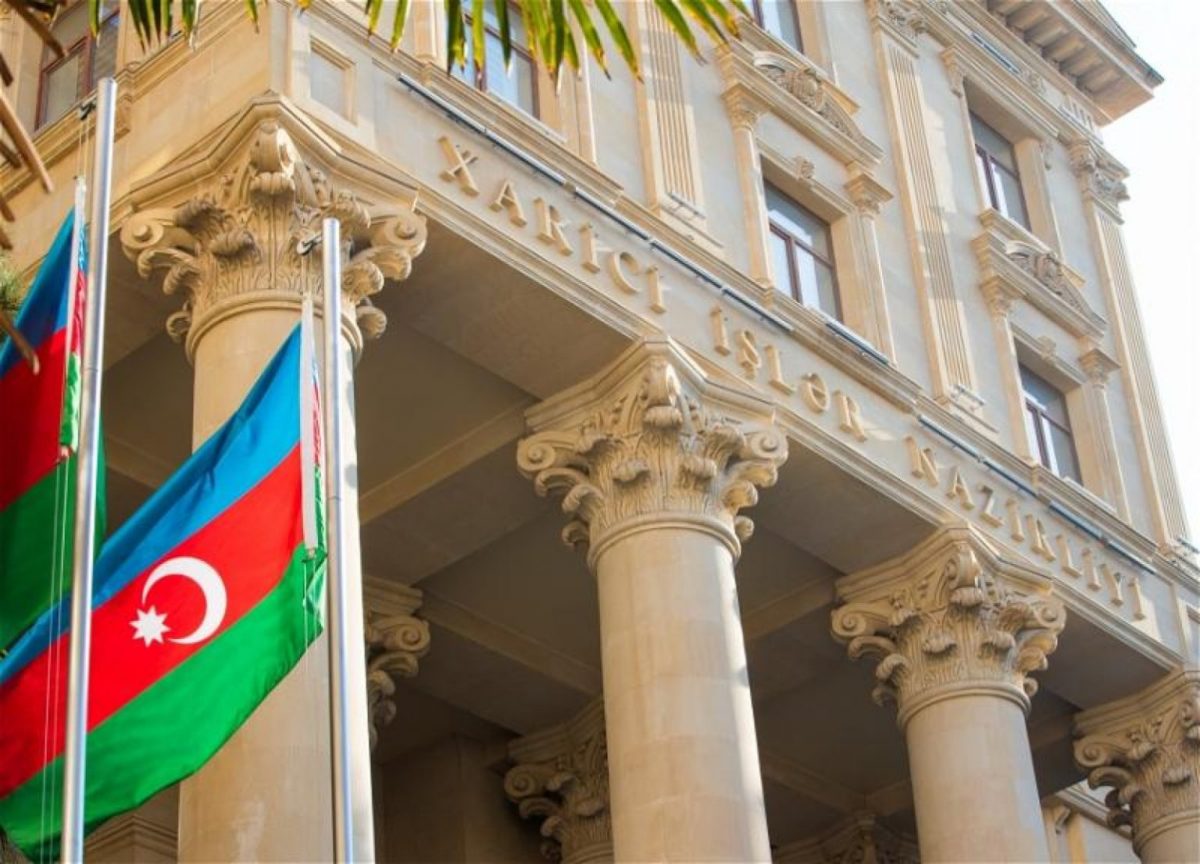 Ազ ԱԺ