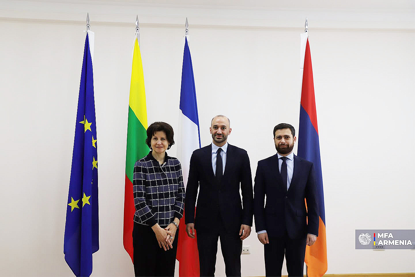 Rencontres du ministre délégué français chargé de l'Europe à Erevan 2 Հատատ 2
