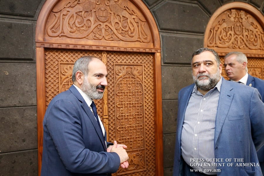 Ruben Vardanian Nikol Pachinian