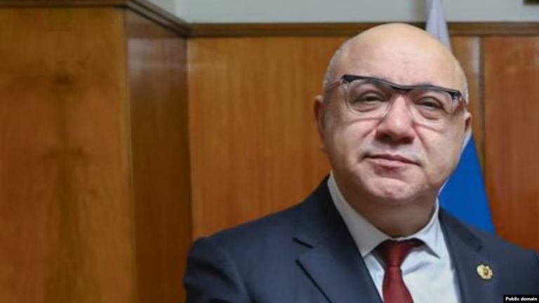 Գուրգէն Արսէնեան