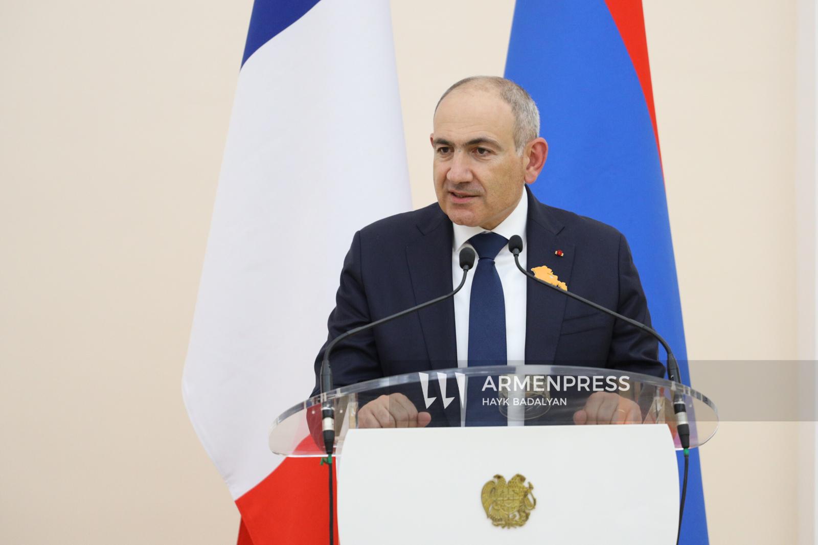 Փաշ Մաքրոն