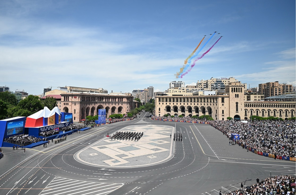 La parade militaire du 28 mai 8 ╘╢╓a╓C╒i╒░╒i╒╢╒n╒o╒╜ 6