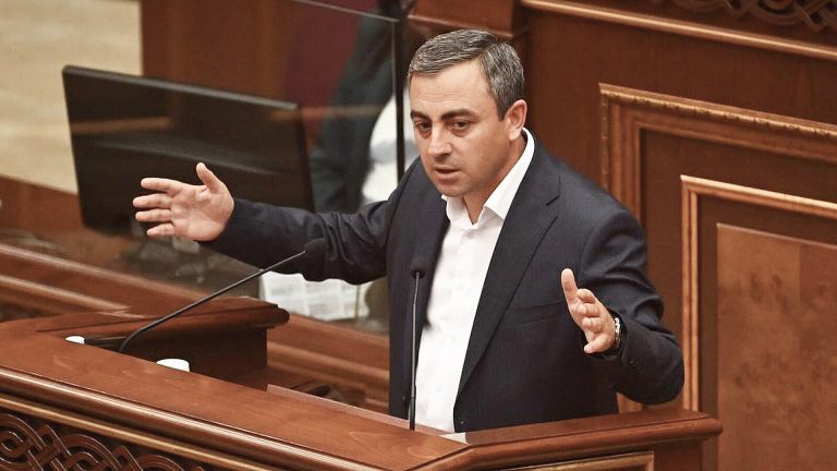 Իշխան Սաղաթէլեան