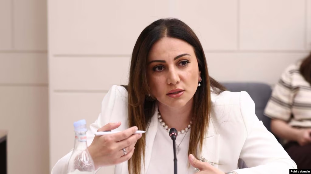 Արուսեակ Մանաւազեան