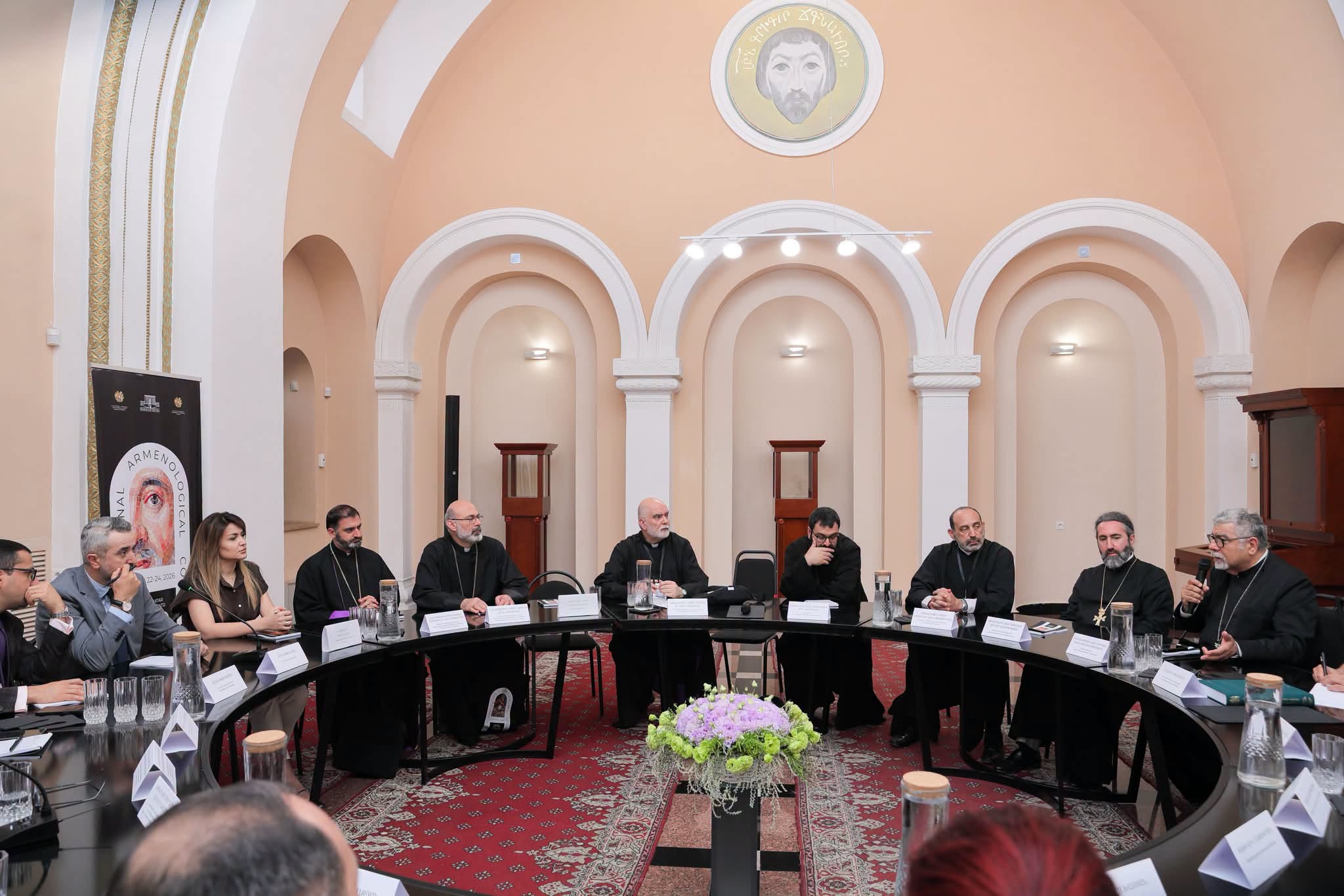 Մատենադարանին եւ Գալուստ Կիւլպէնկեան հիմնարկութեան միջեւ ստորագրուեցաւ պայմանագիր 2 Մատենադարան 3