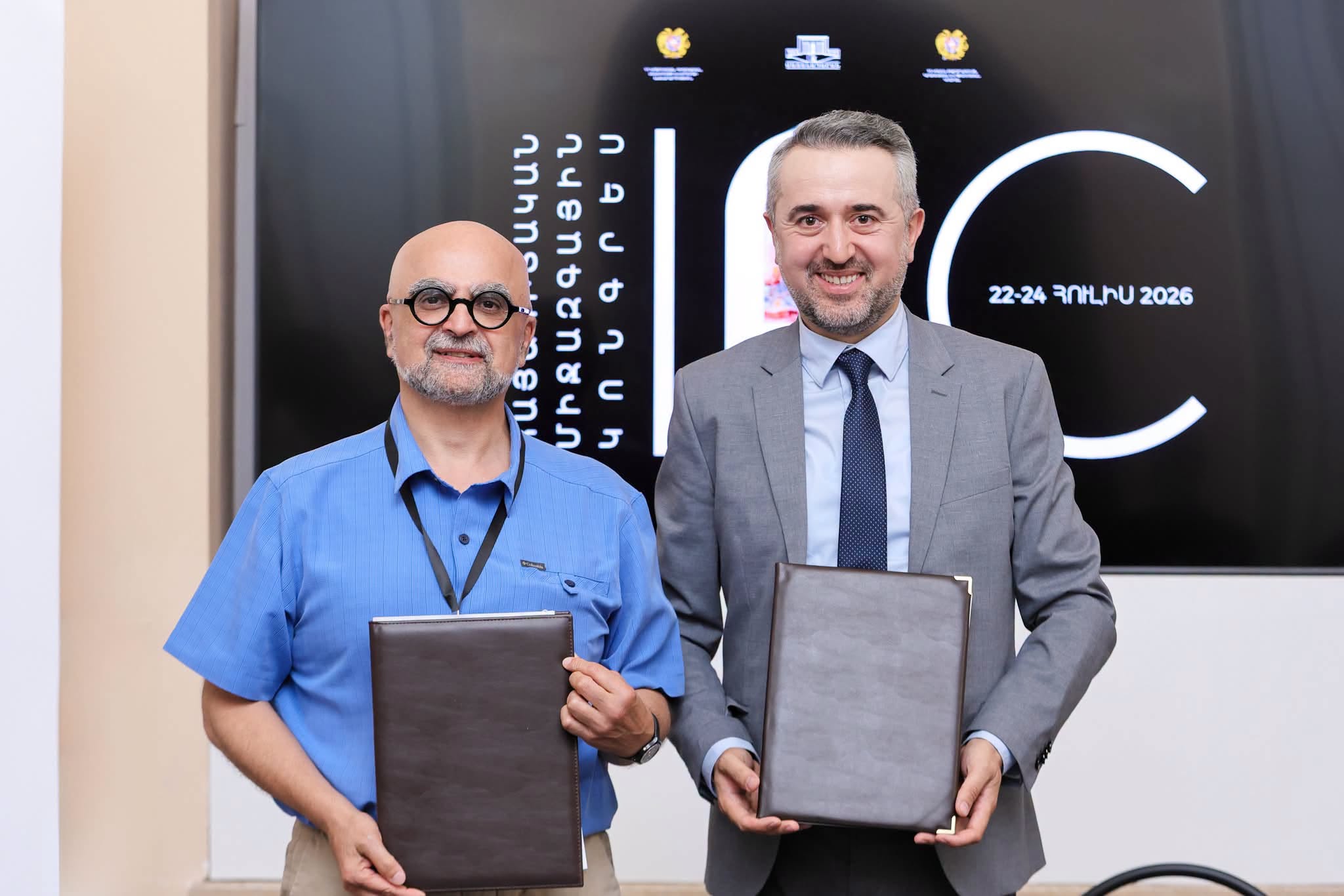 Մատենադարանին եւ Գալուստ Կիւլպէնկեան հիմնարկութեան միջեւ ստորագրուեցաւ պայմանագիր 4 Մատենադարան 4