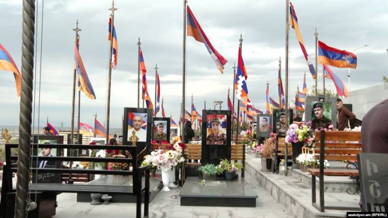 Հայ զինուորներու գերեզման