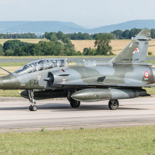 Le lieutenant-colonel Antranig Sarkissian trouve la mort dans un accident aérien en France