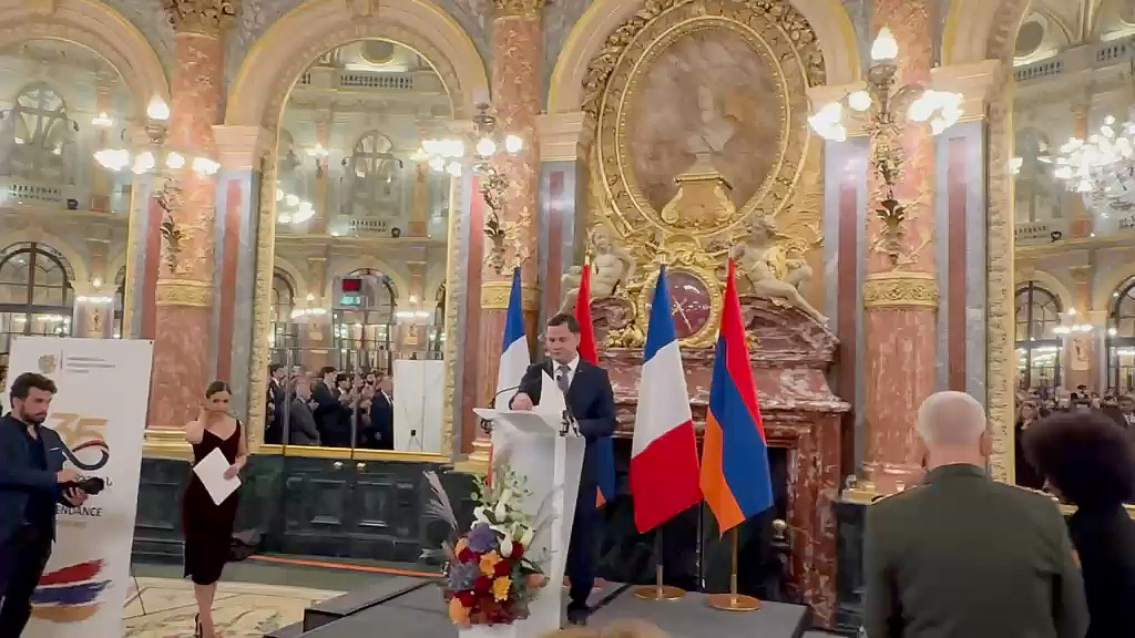Դեսպան-խօսք