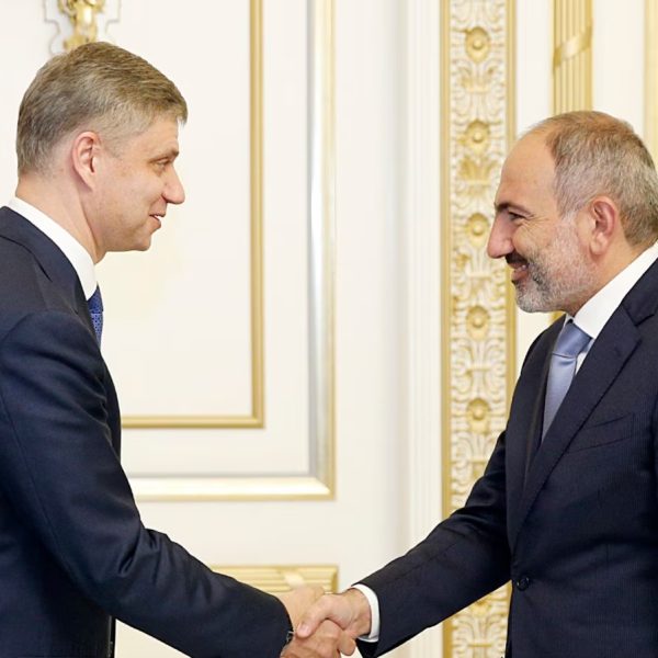 Պելոզիորով-C4DF-4022-9305-B019347EFB2F_w1597_n_r1_s_s