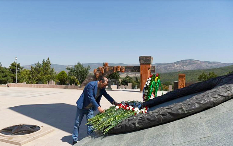 Արմէն Գրիգորեան