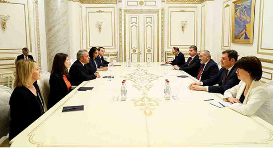 Փաշինեան-Պերթրան