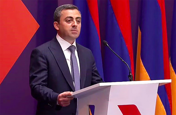 Իշխան Սաղաթէլեան